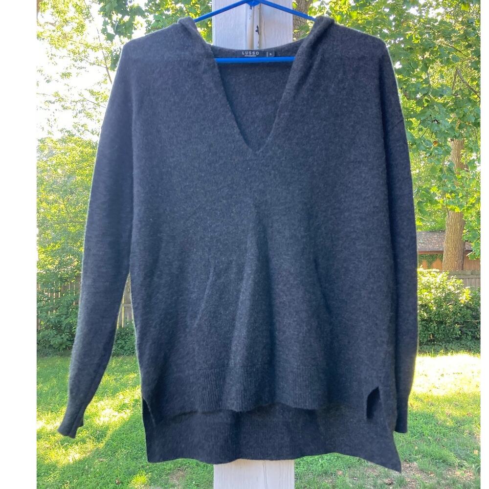 Lusso - Luxury Minimalist Elevated 100% Cashmere Lightweight V Neck Hoodie - S/M